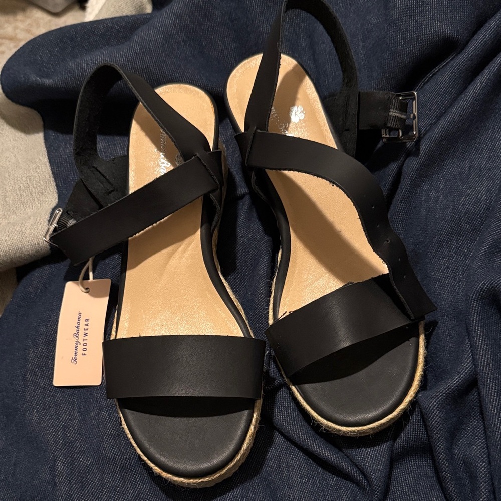Tommy Bahama Black Strappy Sandals size 8 nwt faux leather